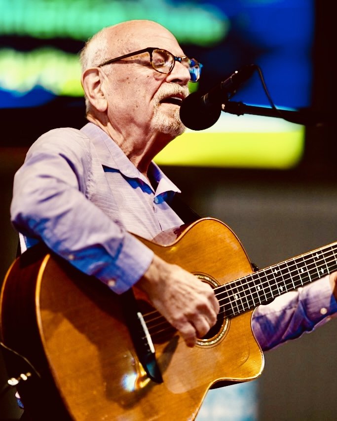Ron Franklin performing live on stage